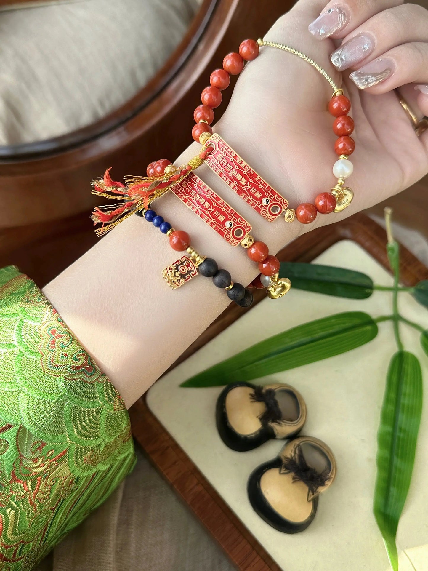Attract luck&health-Red bracelet uucool jewelery